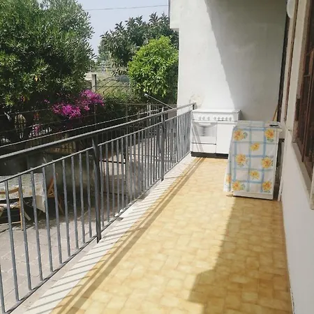 Casa Vacanza A 100M Dal Mare Ferienhaus Cirella